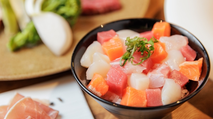 【平日／一番人気】こだわり熟成肉と道産牛ヒレ肉の食べ比べ＆炊きたてご飯のミニ海鮮丼コース☆飲み放題付